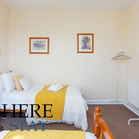 Bright 2Bed Apartment In Galashiels City Centre Exterior foto
